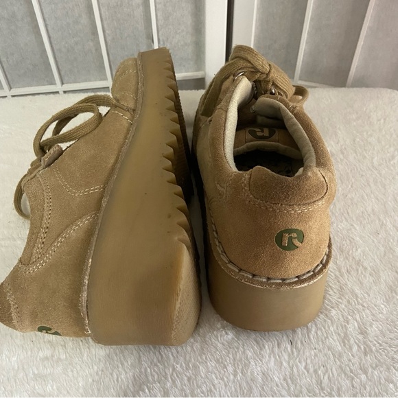 Report Size 8.5 Tan Suede Chunky Lace Up Shoes - Picture 7 of 8